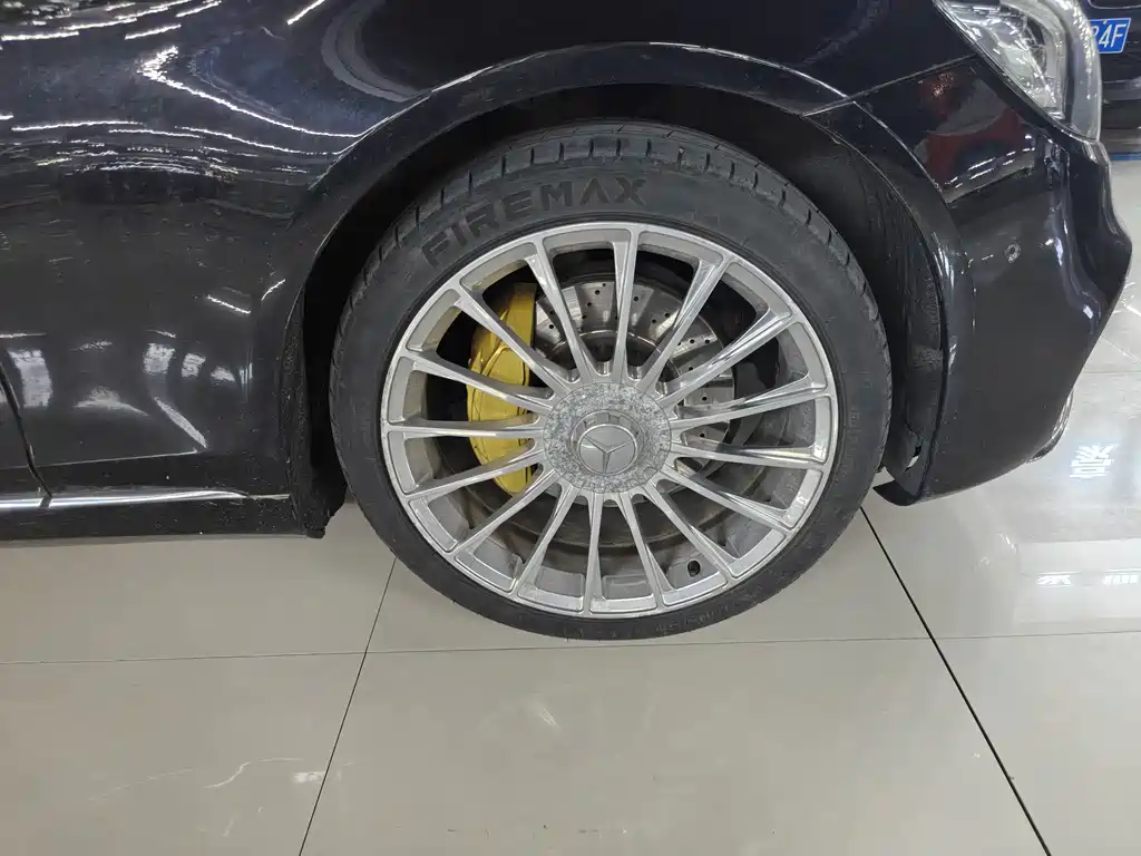 Mercedes-Benz S-Class — миниатюра 11