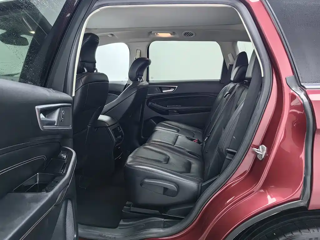 Ford Edge — миниатюра 15