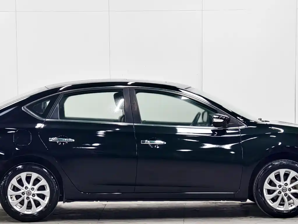 Nissan Sylphy 2016 1.6XL CVT Premium