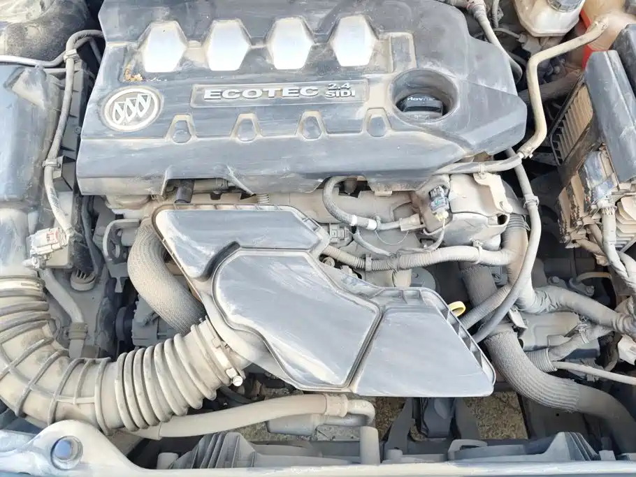 Buick LaCrosse — миниатюра 10