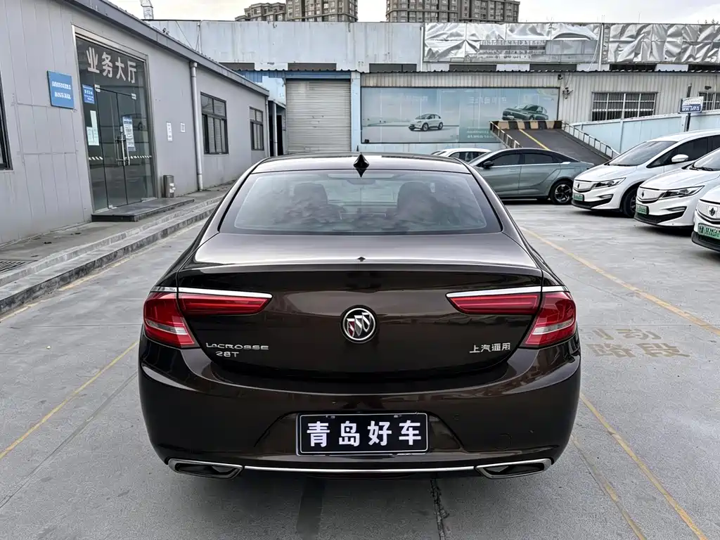 Buick LaCrosse — миниатюра 11