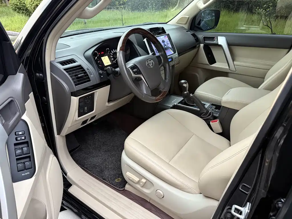 Toyota Prado (Import) — миниатюра 7