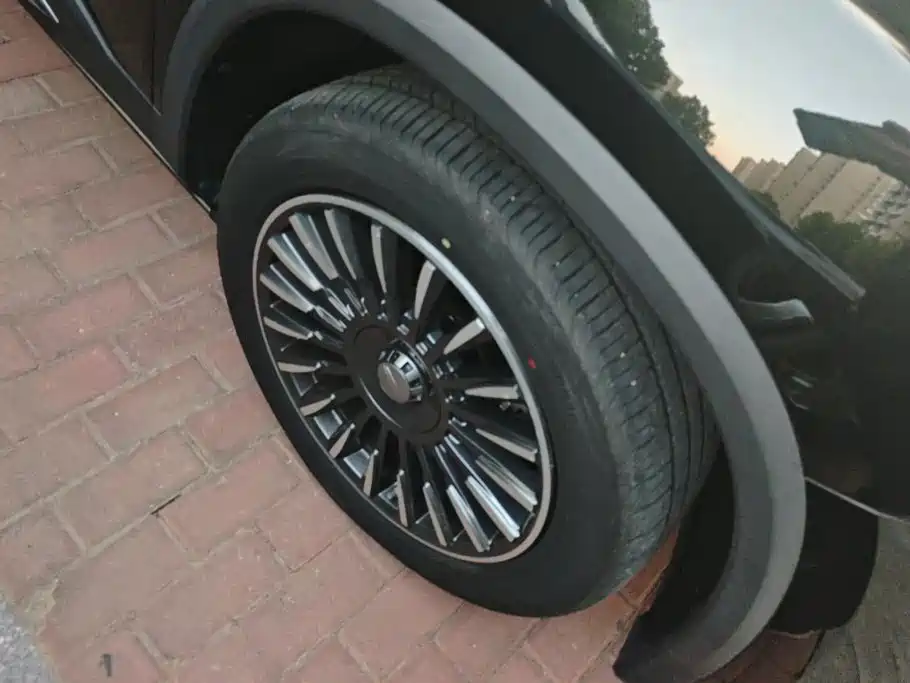 Geely Haoyue L — миниатюра 6
