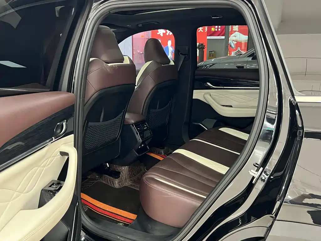 Geely Monjaro L 2021 2.0TD DCT EVO Luxury