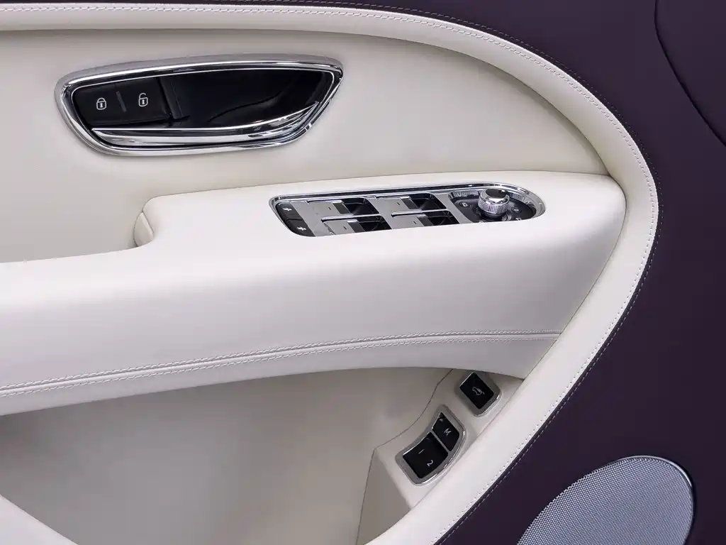 Bentley Bentayga — фотографии объявления, Фото 11