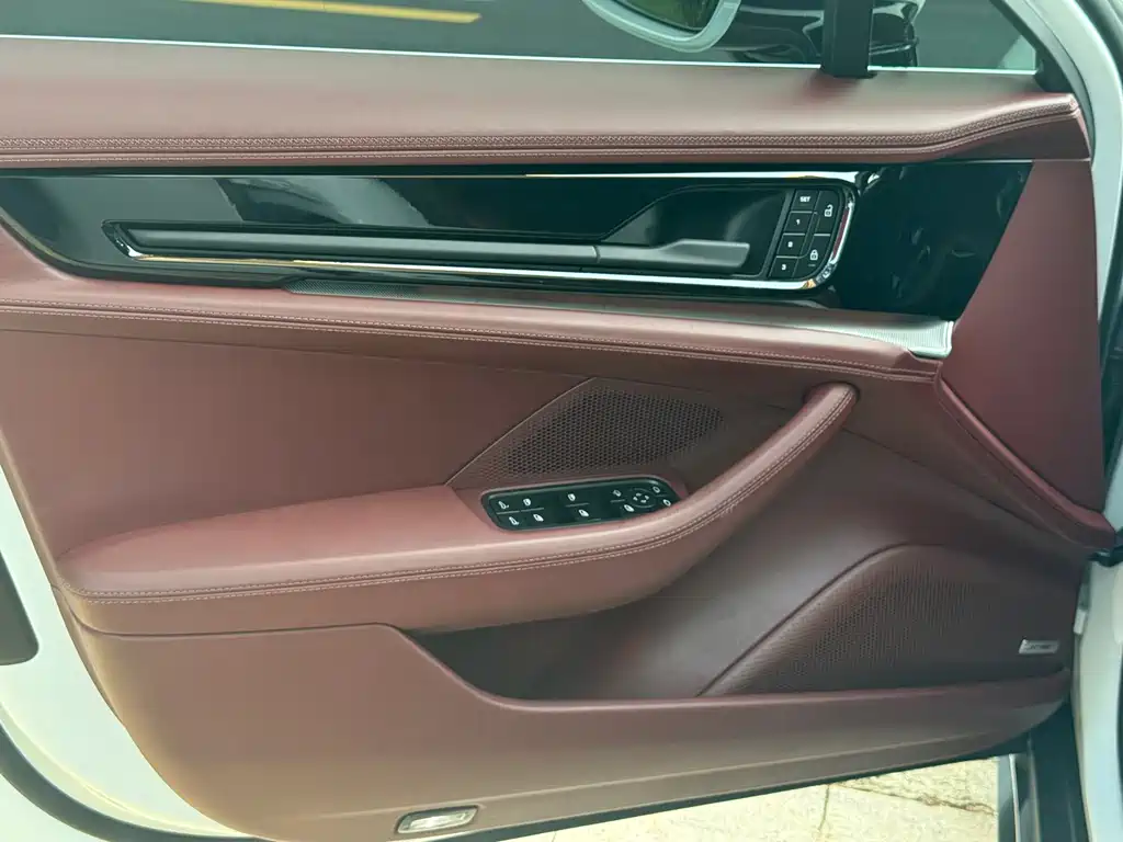 Porsche Panamera — миниатюра 14