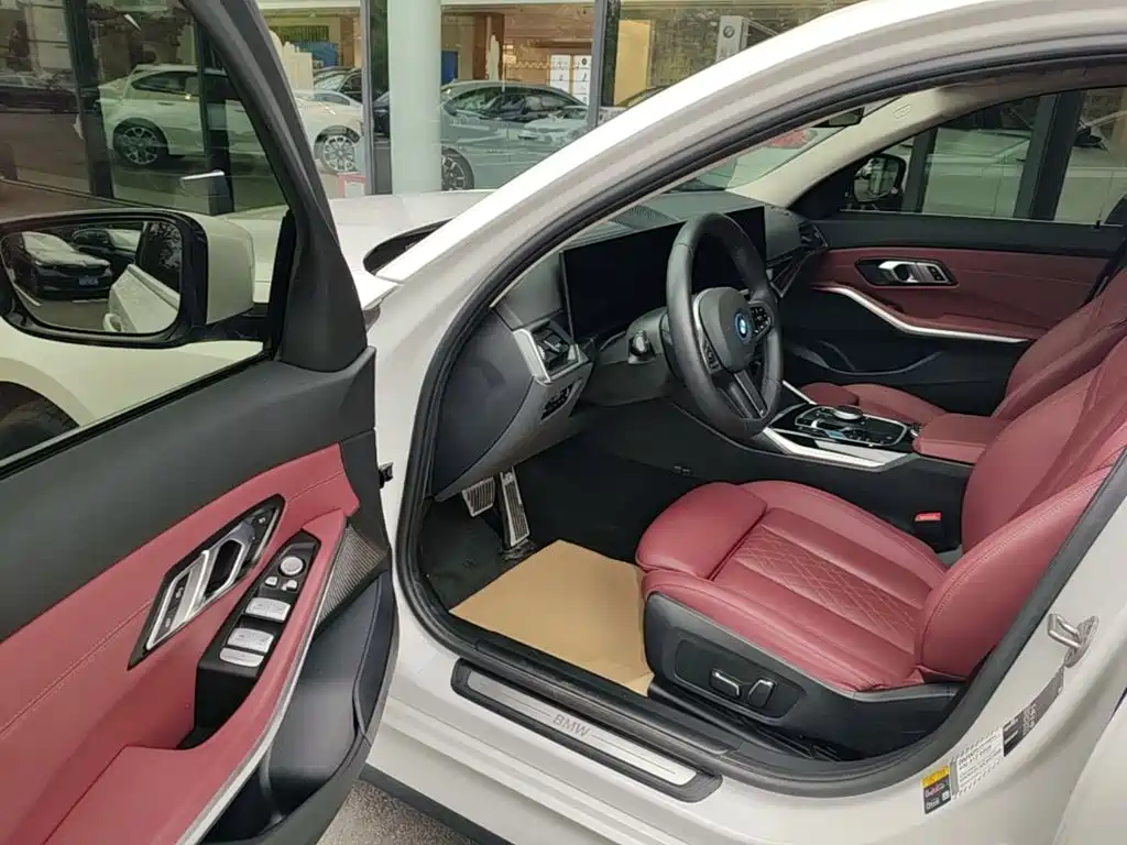 BMW i3 — миниатюра 16