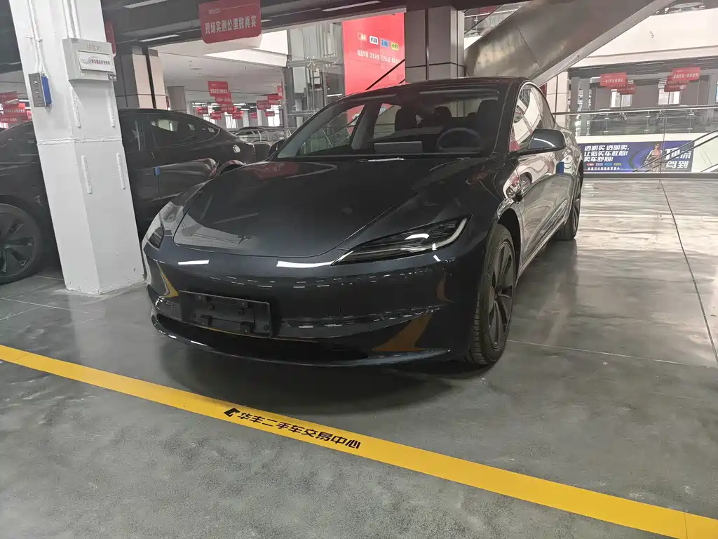 Tesla Model 3 2026