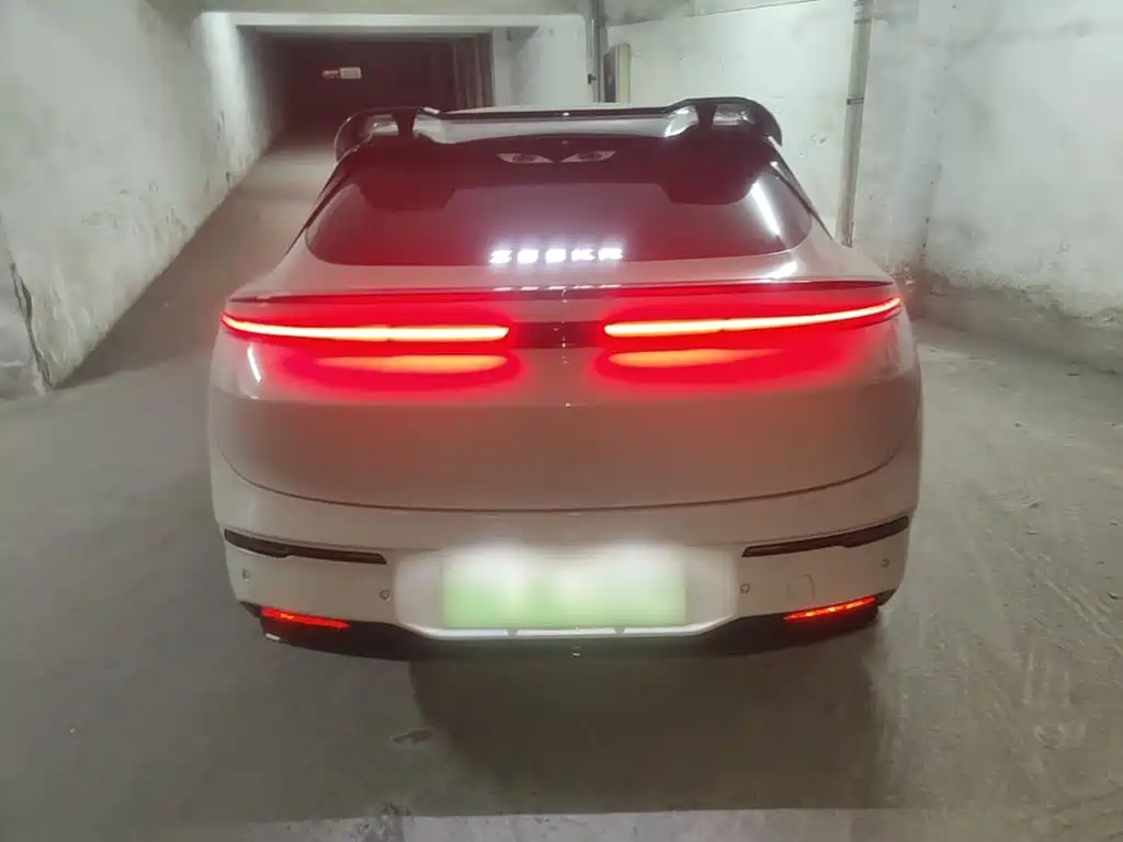 Zeekr 007GT — миниатюра 6