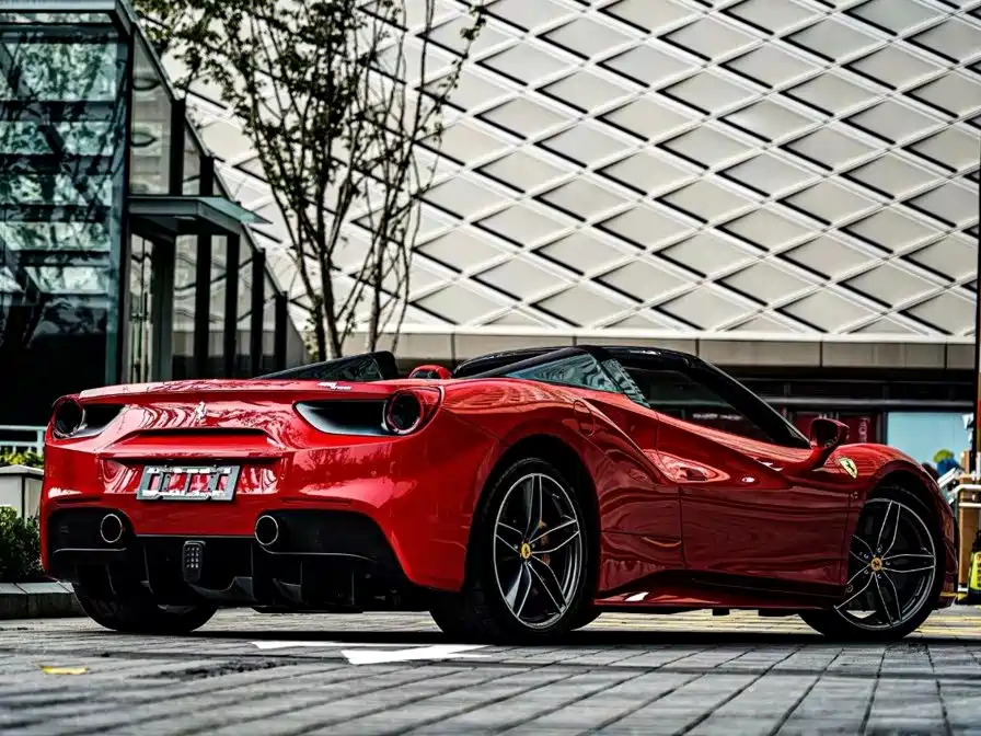 Ferrari 488 — миниатюра 2