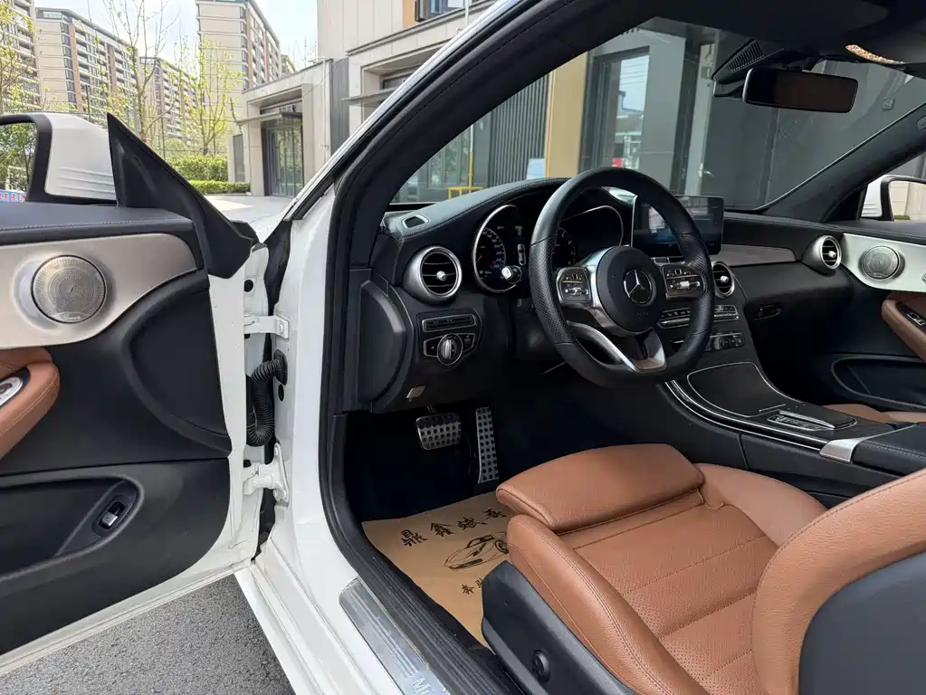 Mercedes-Benz C-Class (Import) — миниатюра 4