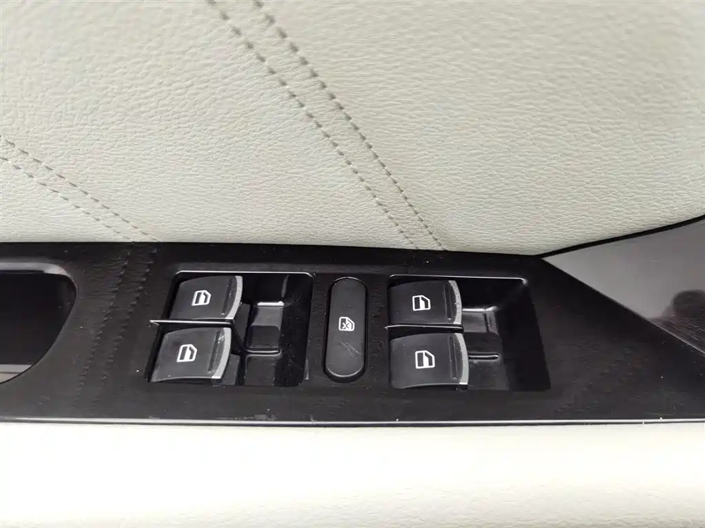 Haval H6 Coupe 2015 2.0T MT Elite
