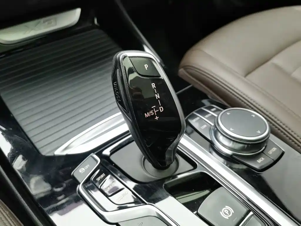 BMW X3 — миниатюра 13
