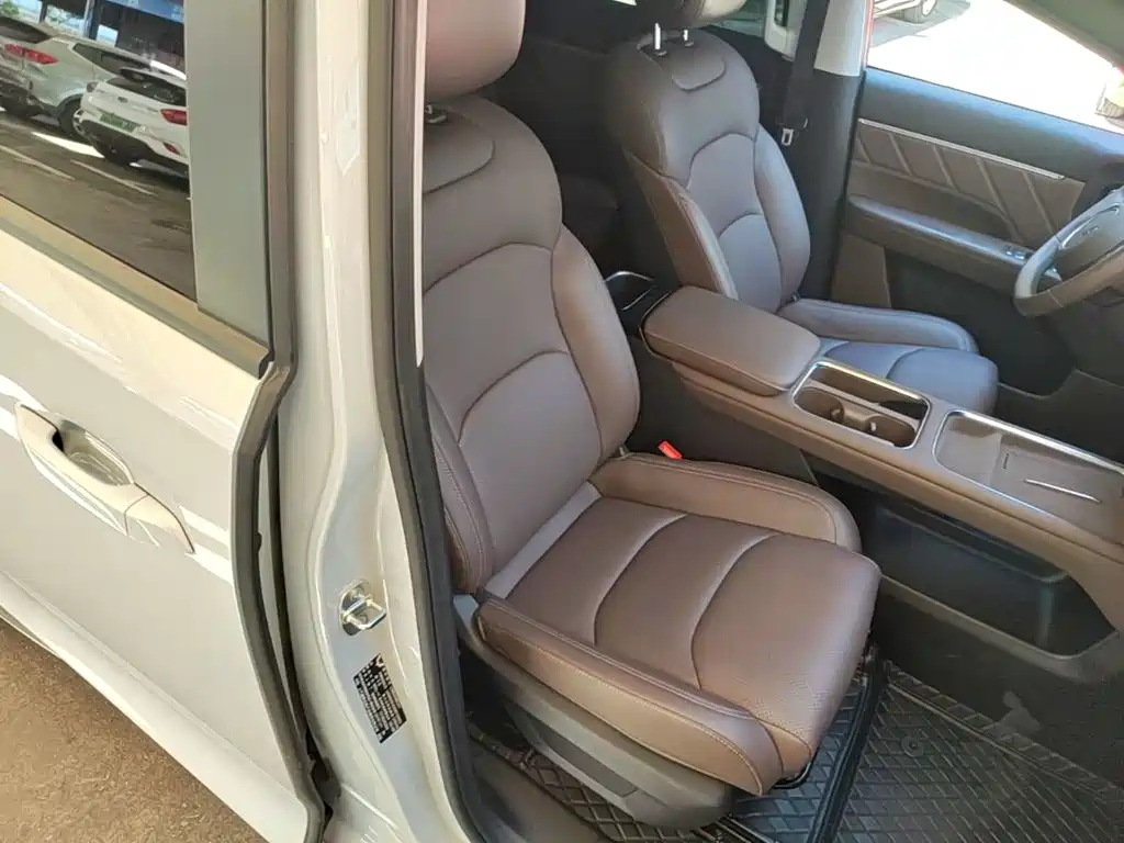 Wuling Звездный свет 730 Новая энергия — миниатюра 25