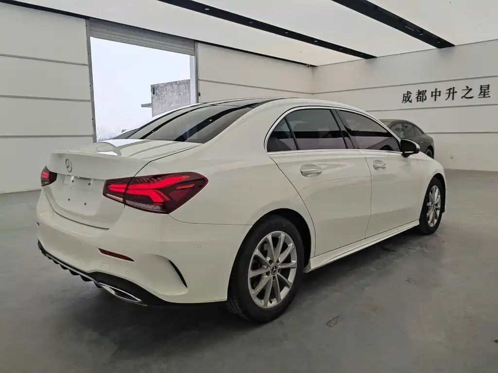 MERCEDES-BENZ A CLASS