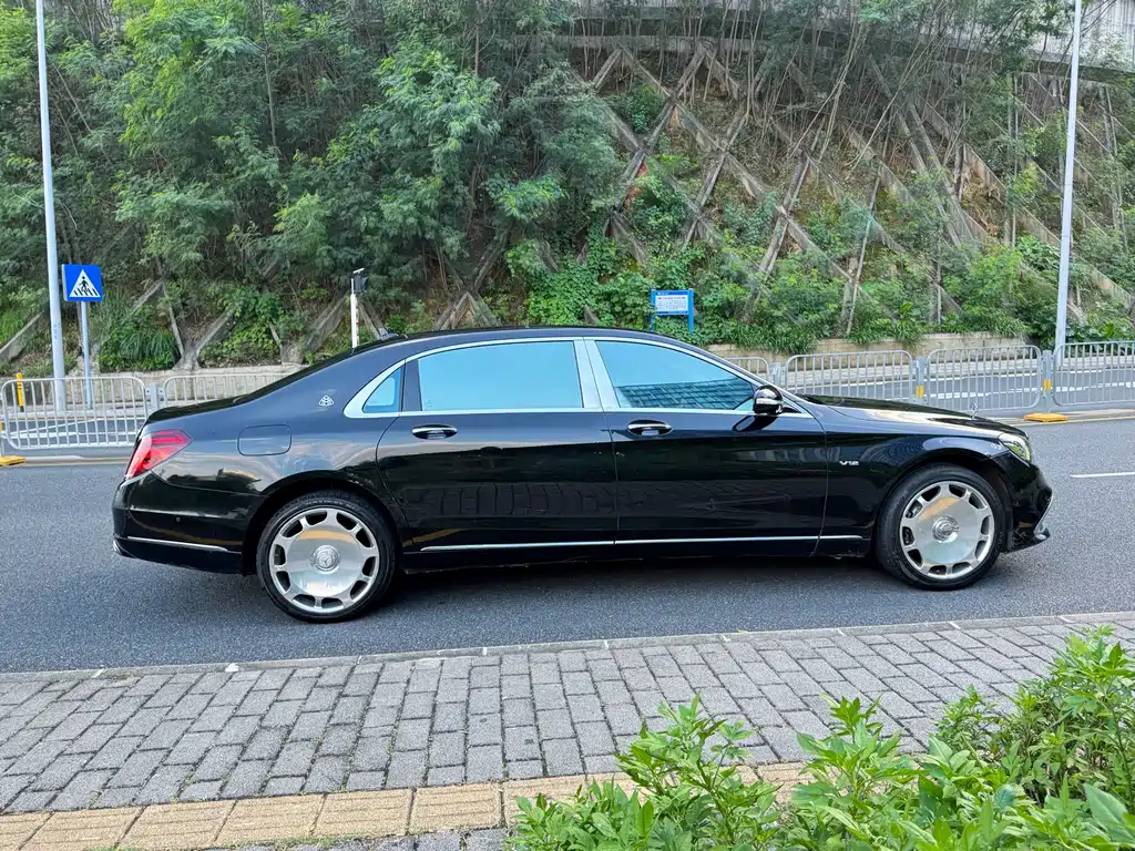 Mercedes-Benz S-Class — миниатюра 16