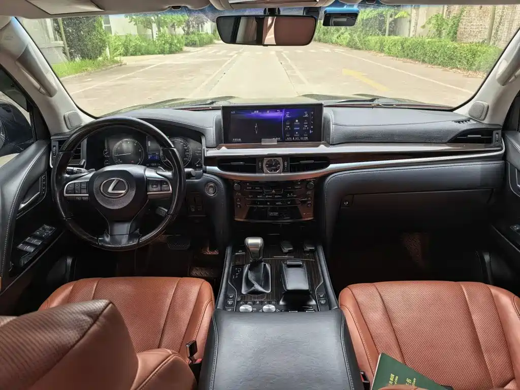 Lexus LX 2019 570 Luxury