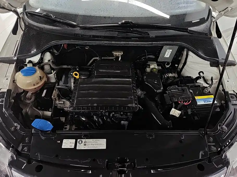 Skoda Rapid — миниатюра 10
