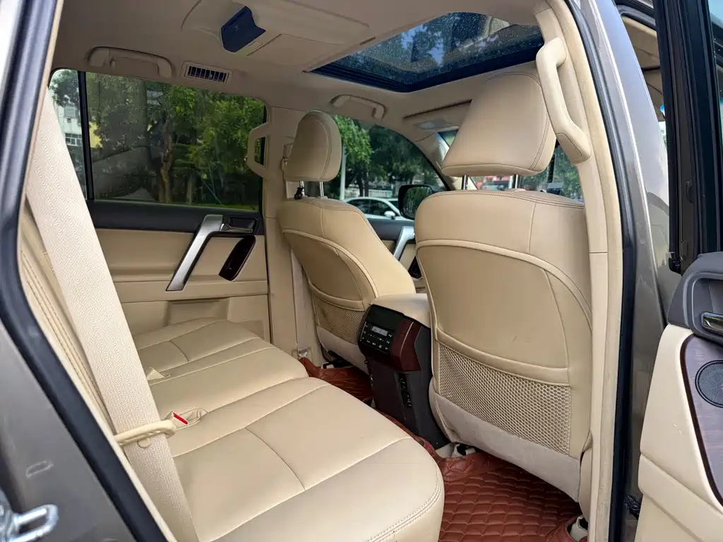 Toyota Prado — миниатюра 11