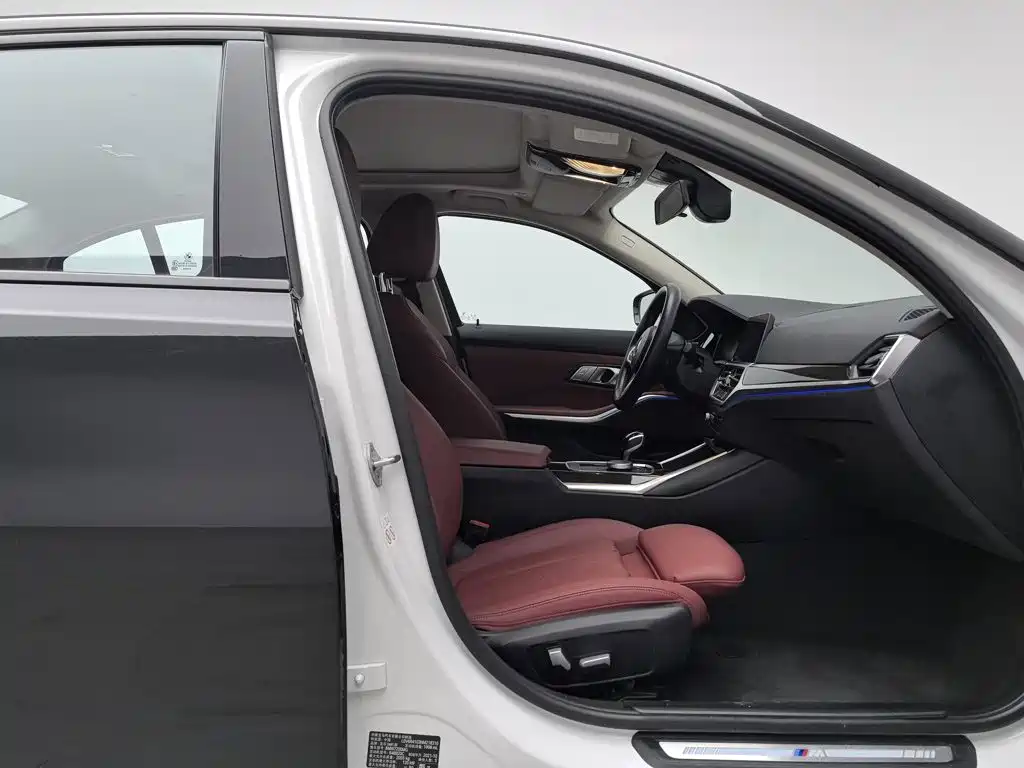 BMW 3 Series — миниатюра 23