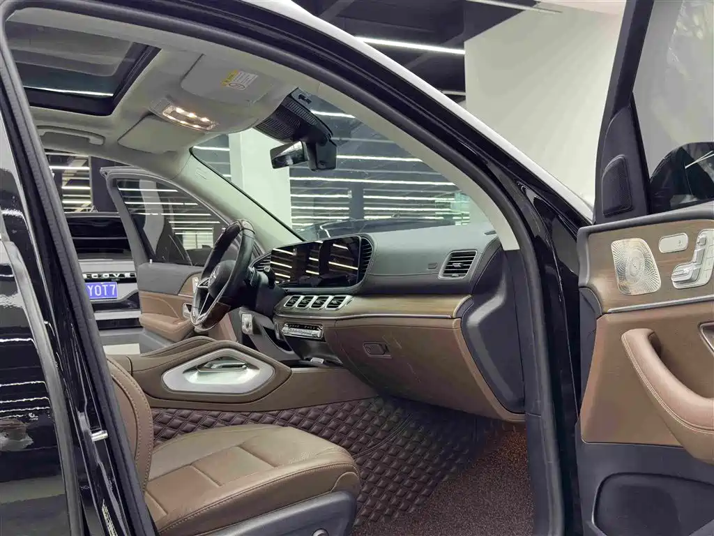 Mercedes-Benz GLE New Energy — миниатюра 10