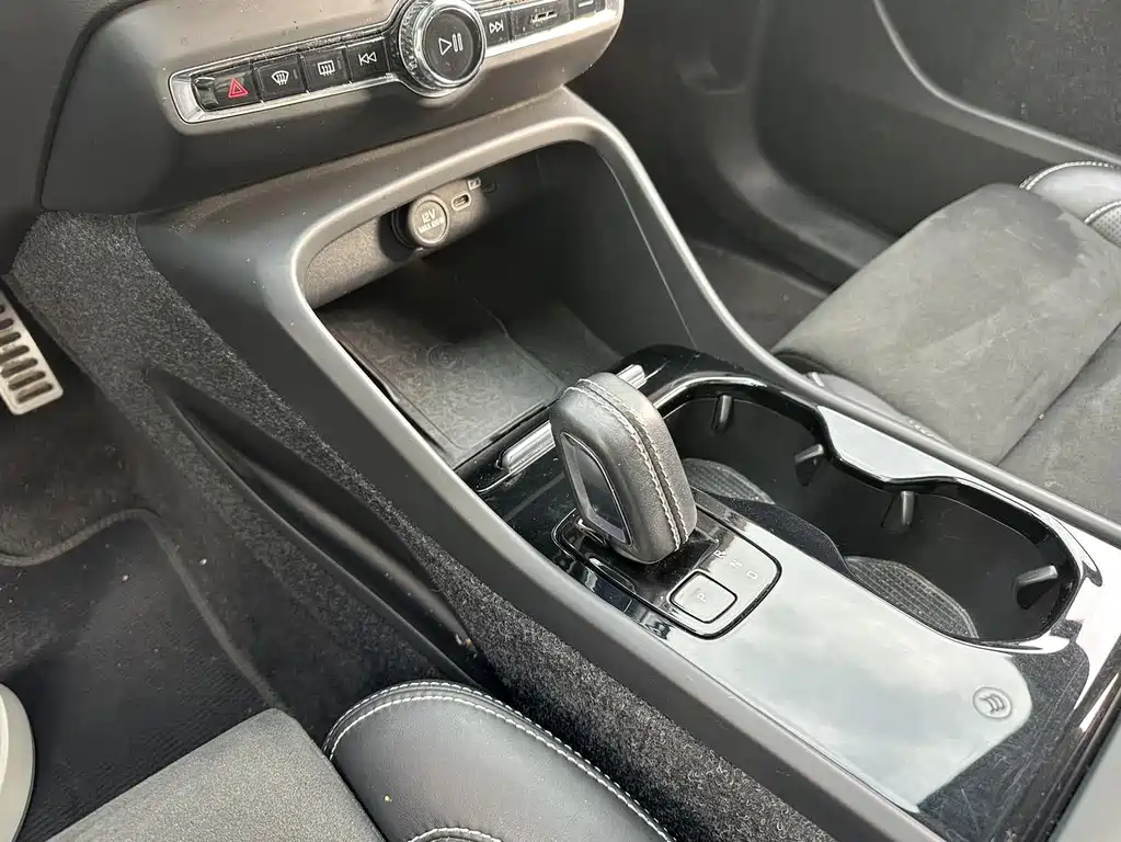 VOLVO XC40 NEW ENERGY