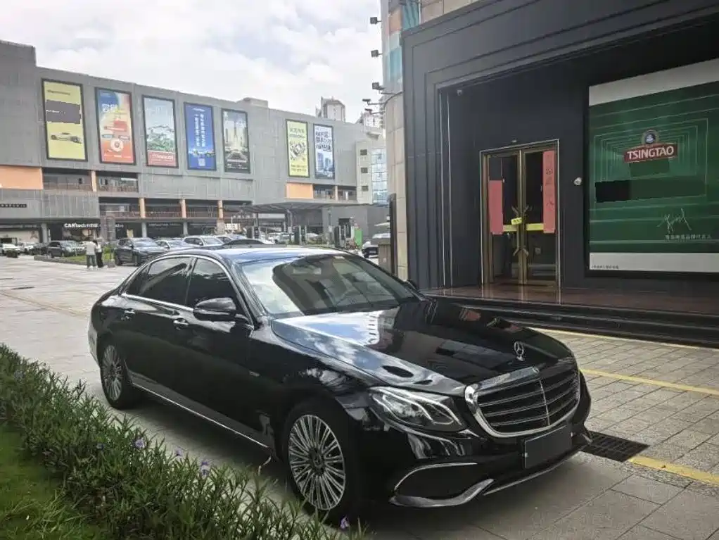 Mercedes-Benz E-Class — миниатюра 3