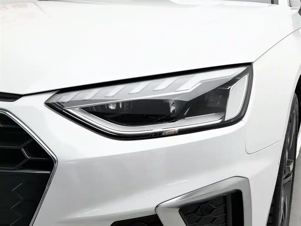 Audi A4L 2020 40 TFSI Luxury