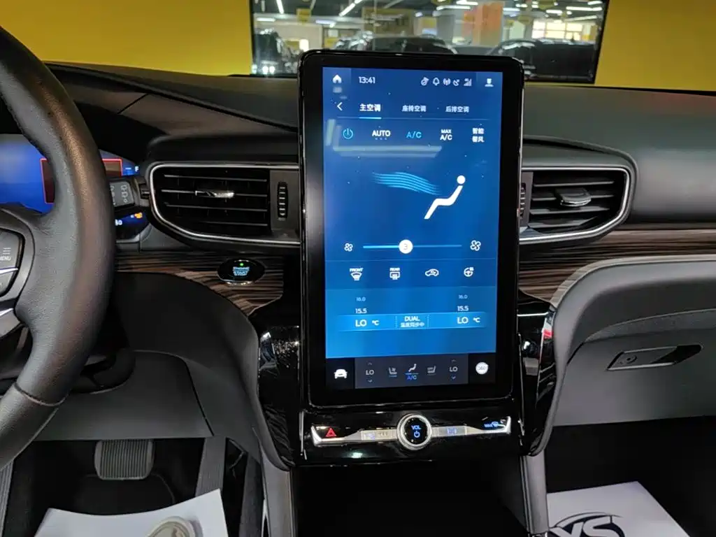 Ford Explorer — миниатюра 13