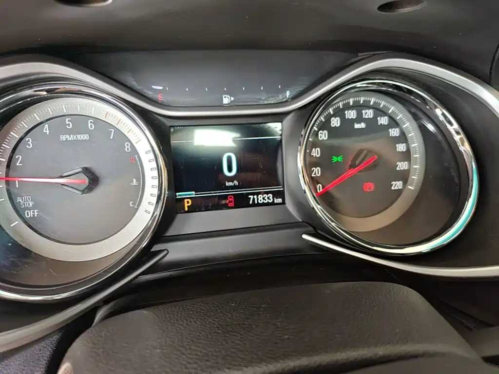 Chevrolet Volando — миниатюра 12