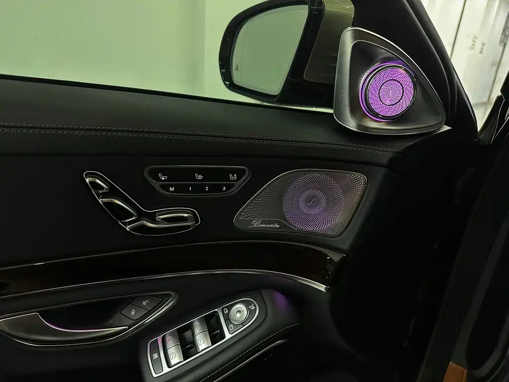Mercedes-Benz S-Class — миниатюра 14