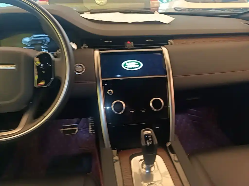 Land Rover Discovery Sport Hybrid — миниатюра 13