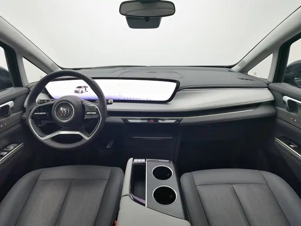 Buick GL8 Hybrid — миниатюра 5