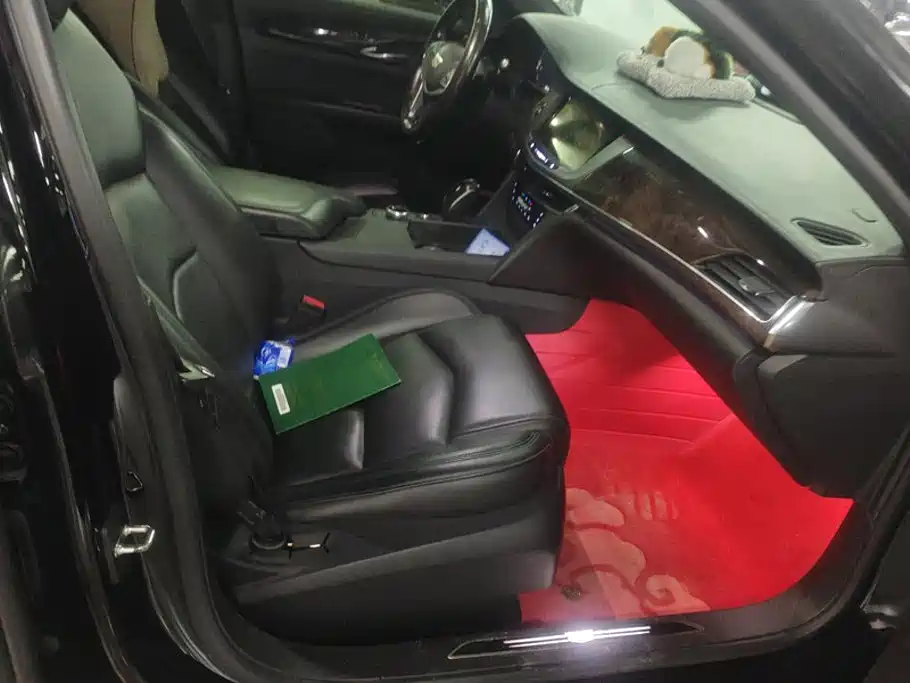 Cadillac CT6 — миниатюра 8