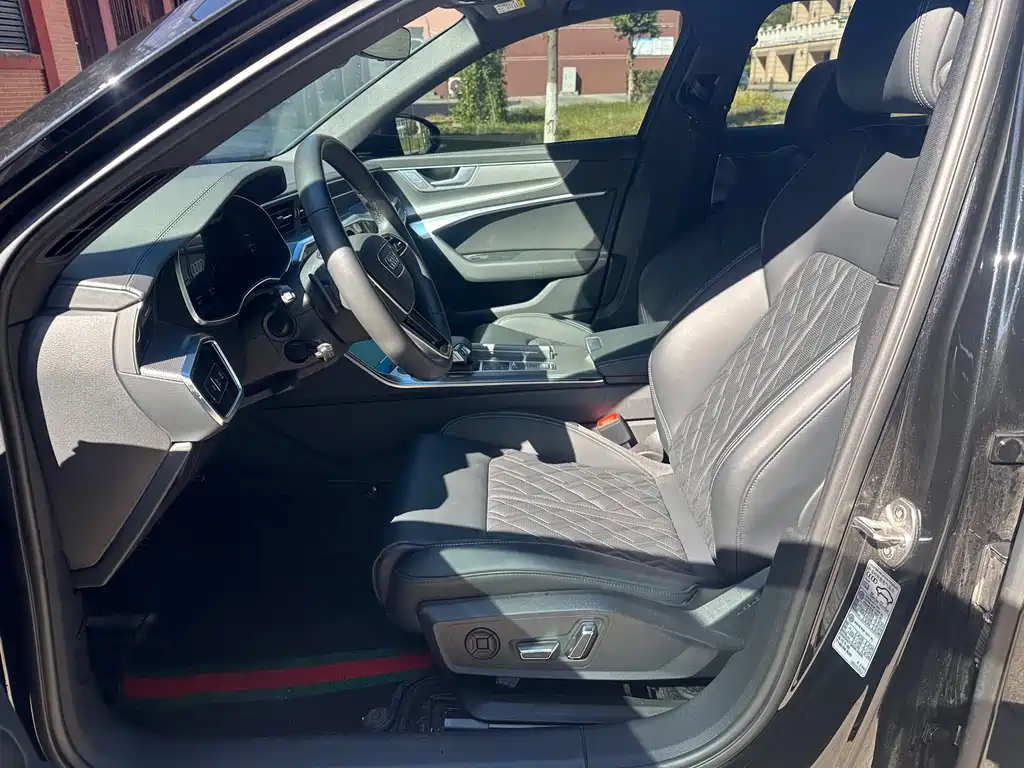 Audi A6L — миниатюра 15
