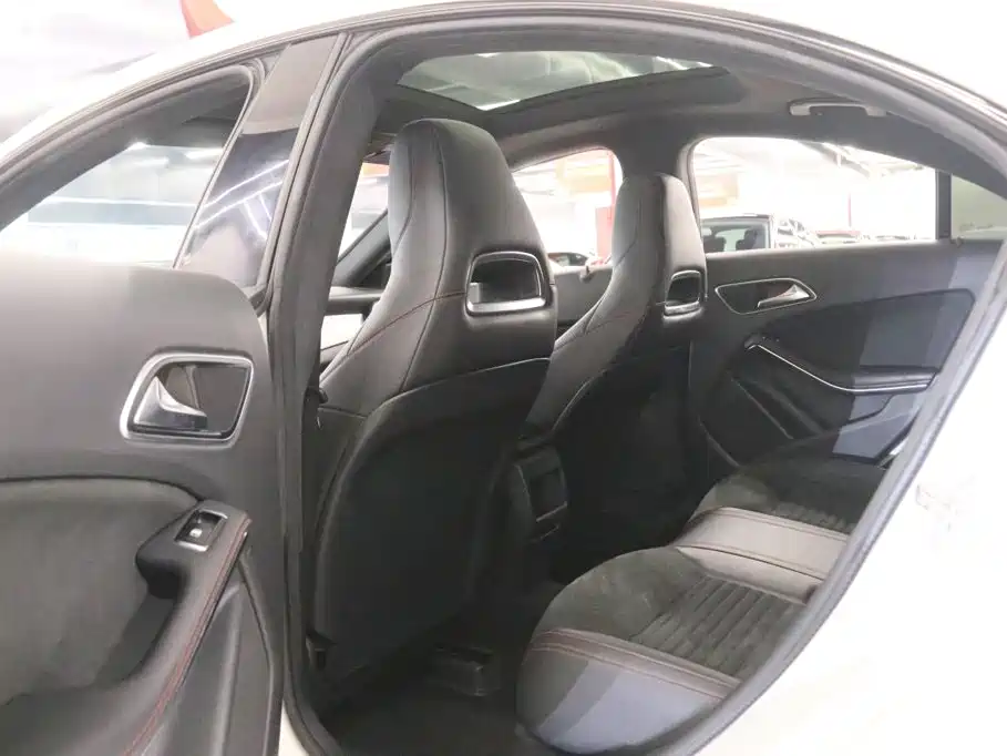 Mercedes-Benz CLA (Import) — миниатюра 14