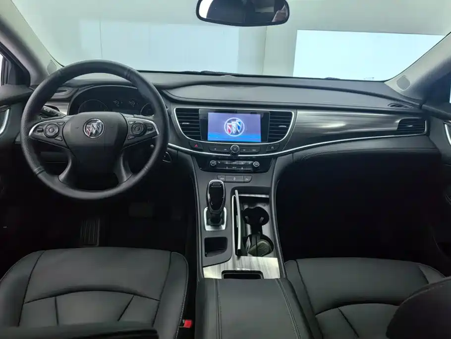 Buick LaCrosse — миниатюра 12