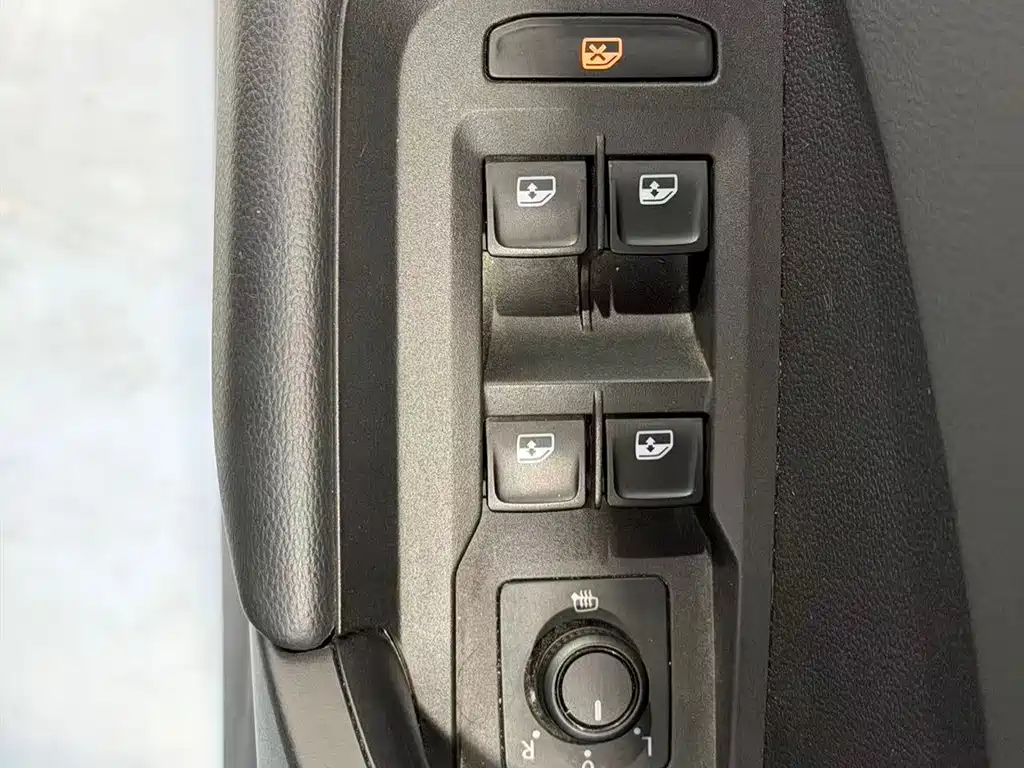 Volkswagen Tharu — миниатюра 6