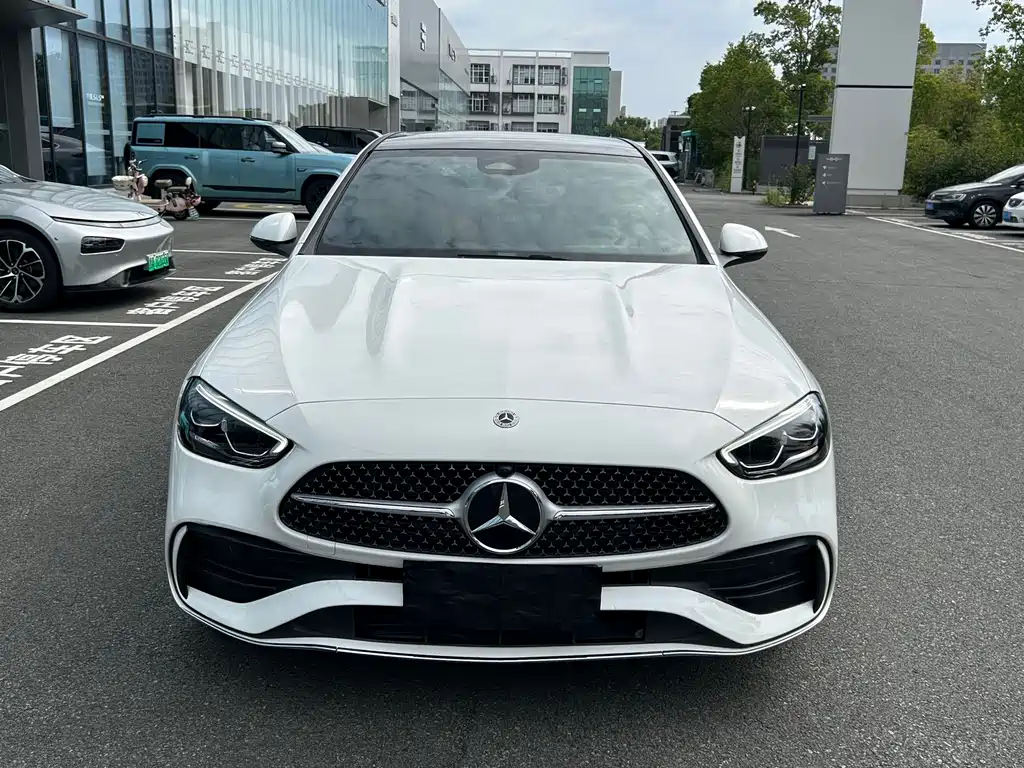 Mercedes-Benz C-Class — миниатюра 3