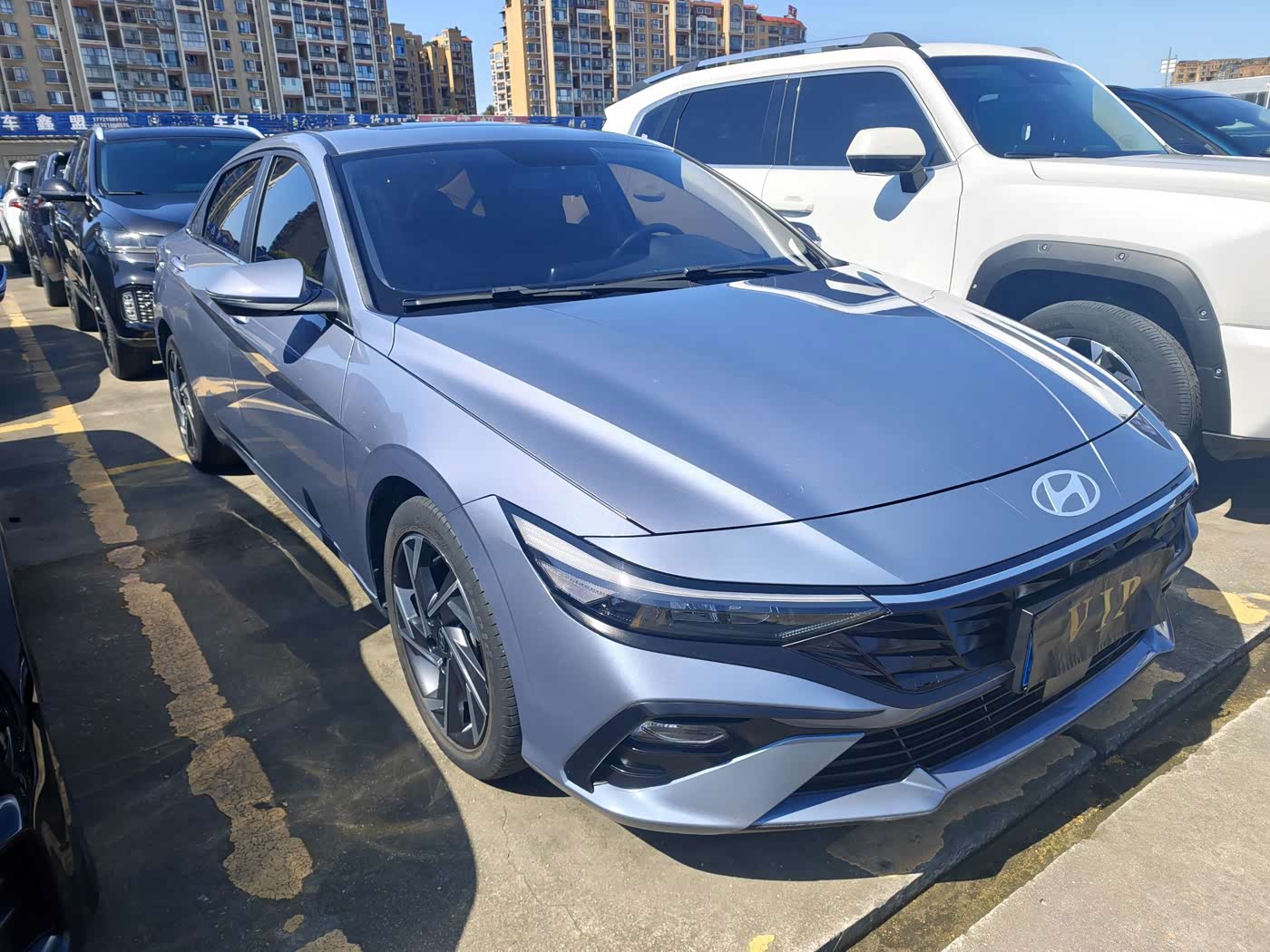 Hyundai Elantra 1.5 л 2024 г. Голубой, пробег 21000 км