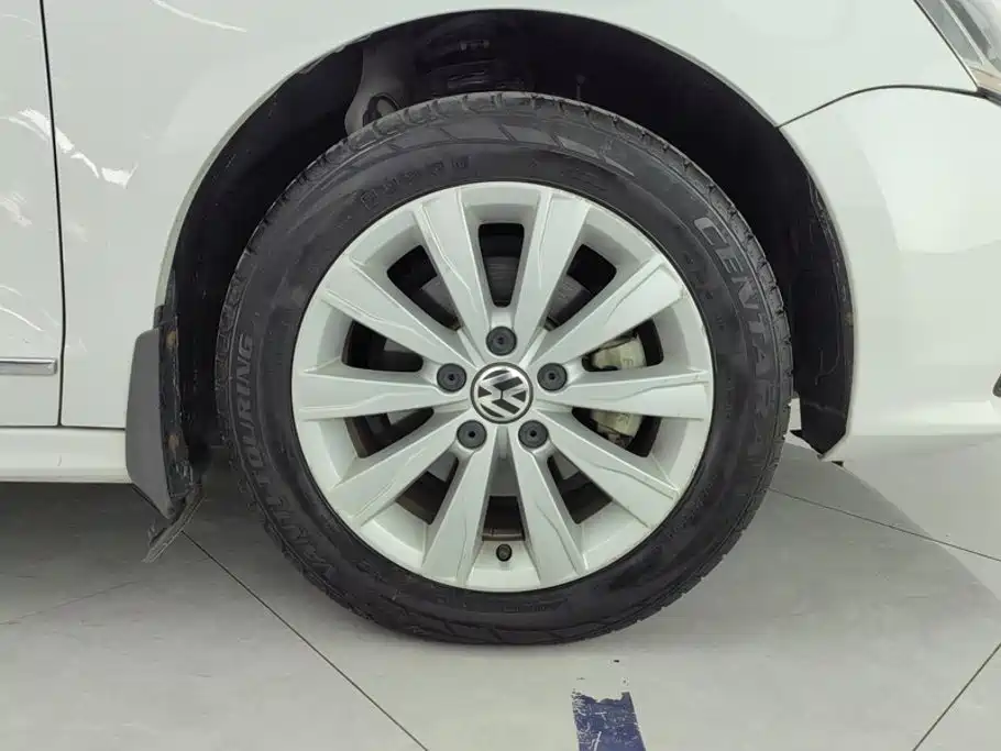 Volkswagen Sagitar — миниатюра 6