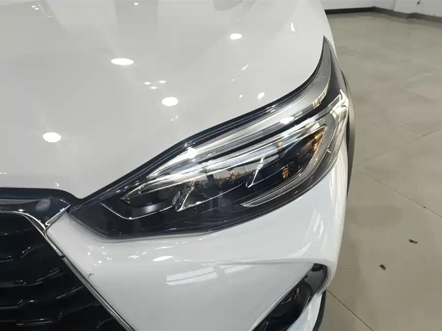 TOYOTA YARIS L ZHIXUAN