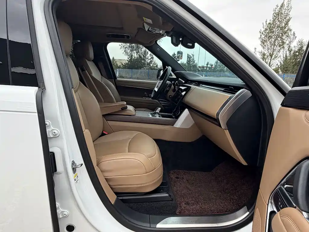 Land Rover Range Rover — миниатюра 9