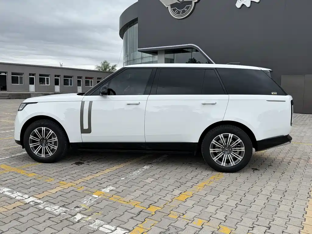 Land Rover Range Rover — миниатюра 13