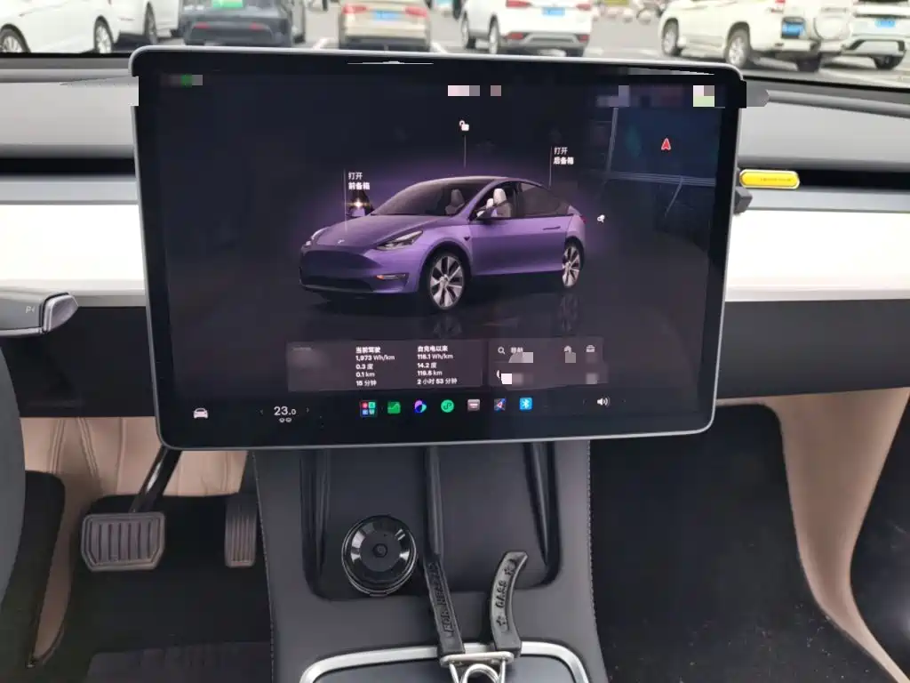 Tesla Model Y — миниатюра 4