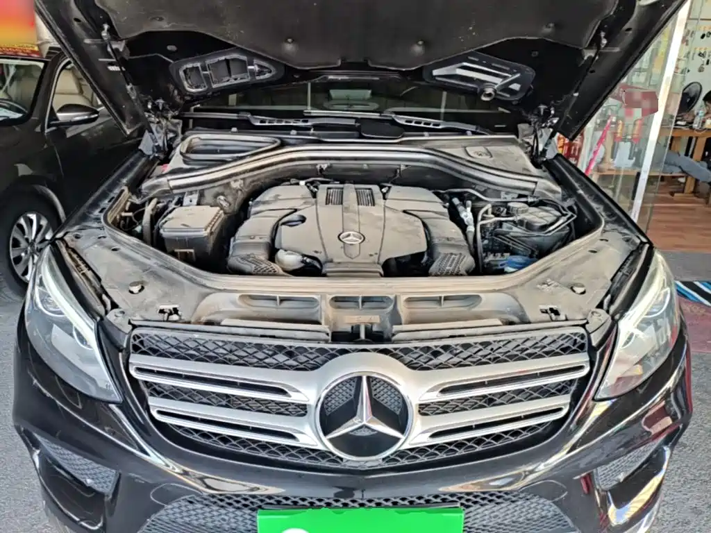 Mercedes-Benz GLE (Import) — миниатюра 20
