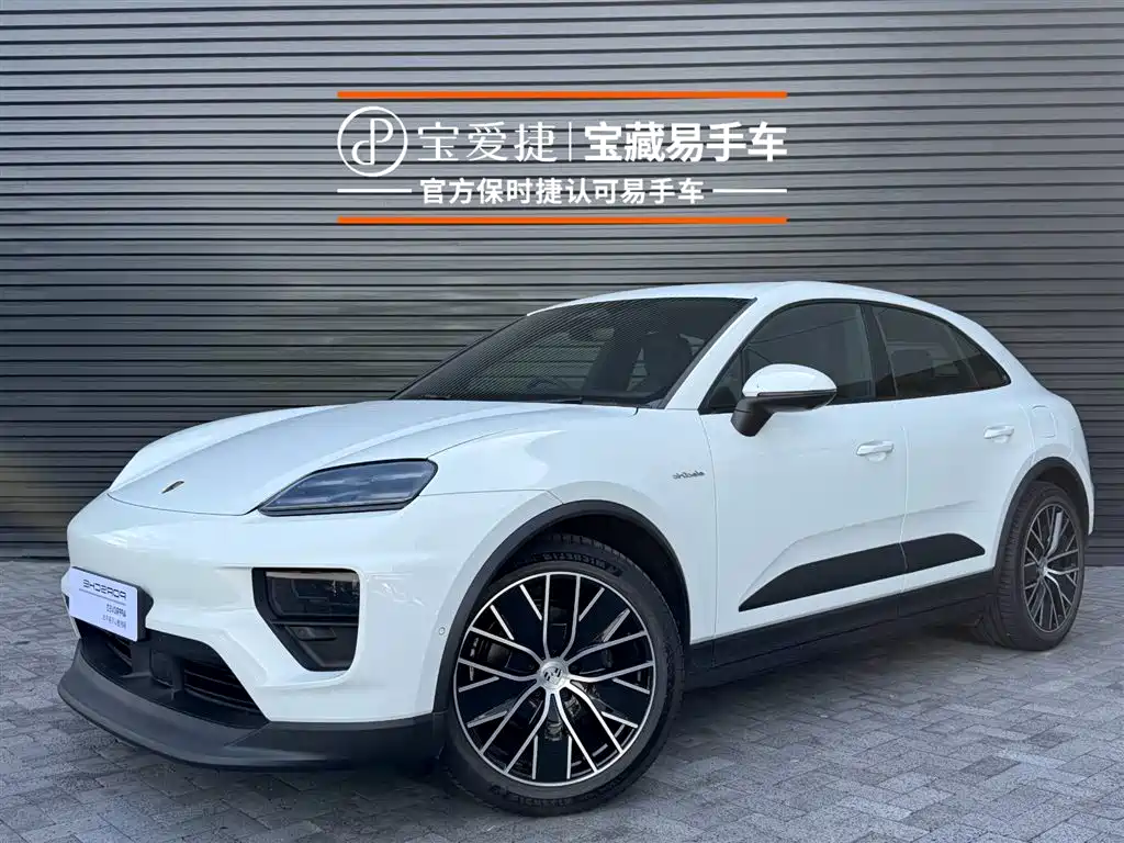 Porsche Macan EV
