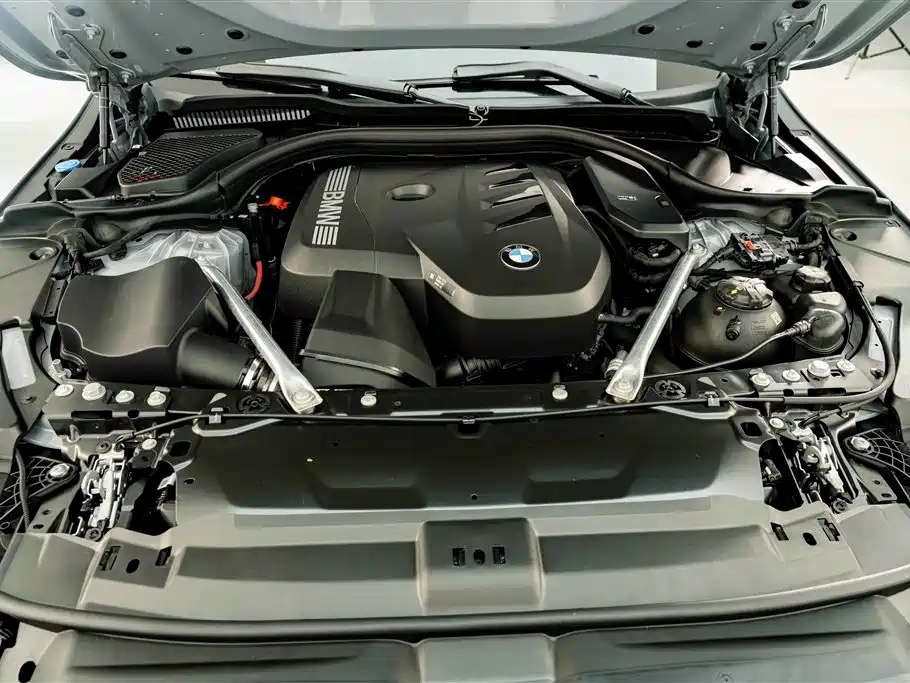 BMW 5 Series (Import) — миниатюра 25