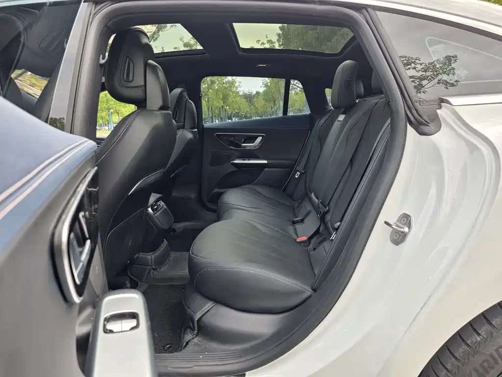 Mercedes-Benz EQE — миниатюра 10