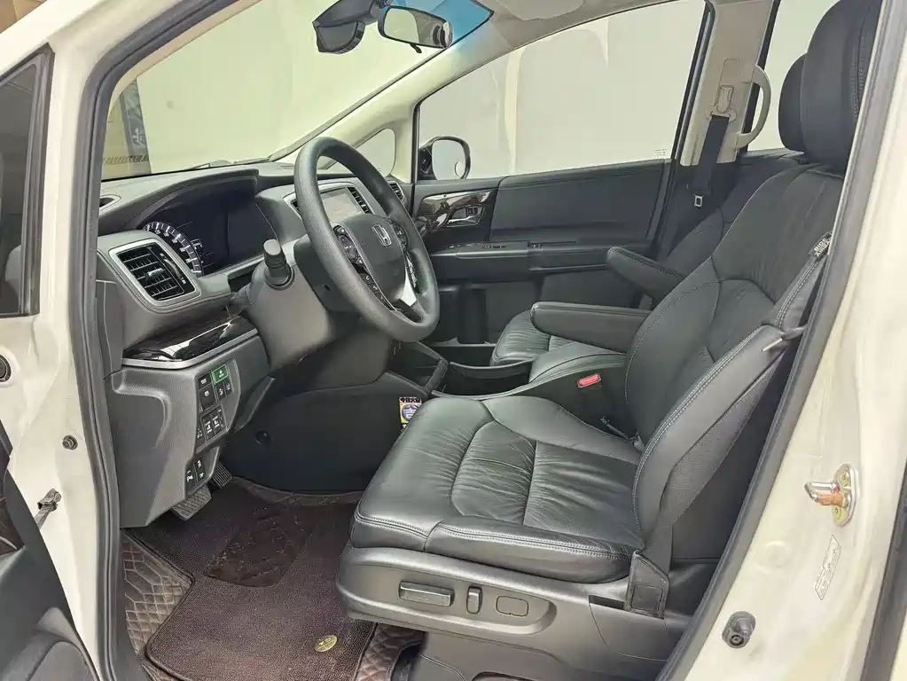 Honda Odyssey — миниатюра 6
